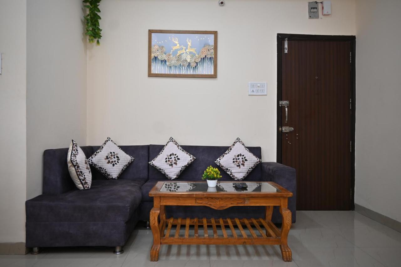 Staeg Heart Of City 2Bhk - 201 Indore Exterior photo